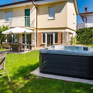 Casa Volta Villa